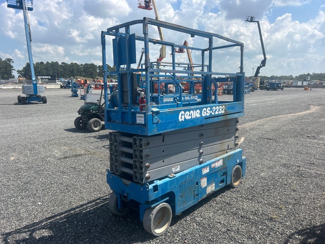 2017 Genie GS-3232 Electric Scissor Lift 2017 Genie GS-3232 Electric Scissor Lift