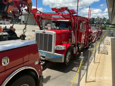 2015 Peterbilt 389 6x4 Camión portavehiculos