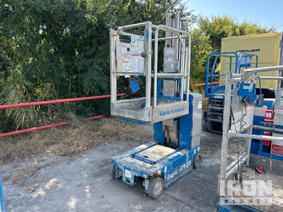 2017 Genie GR-20 Vertical Mast Lift