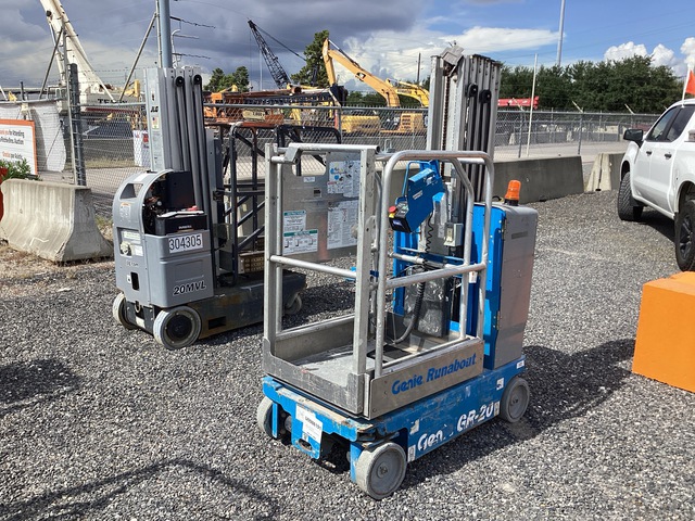 2017 Genie GR-20 Vertical Mast Lift