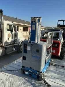 2017 Genie GR-20 Elevador vertical