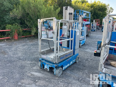 2017 Genie GR-20 Vertical Mast Lift