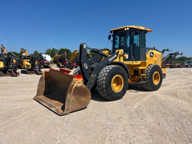2022 John Deere 524P Wheel Loader