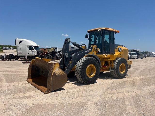 2022 John Deere 524P Wheel Loader