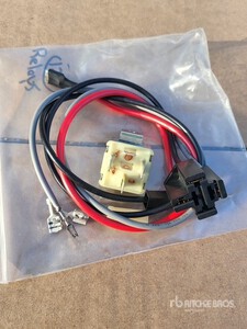 (125) 20 amp Headlight Relays with connecting Wires