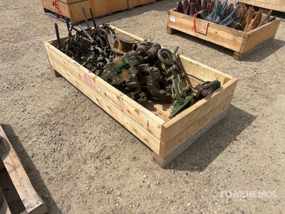 Quantity of Pipe Clamps Attrezzatura varia per condutture