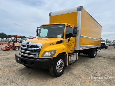 2019 Hino 268 4x2 Van Truck