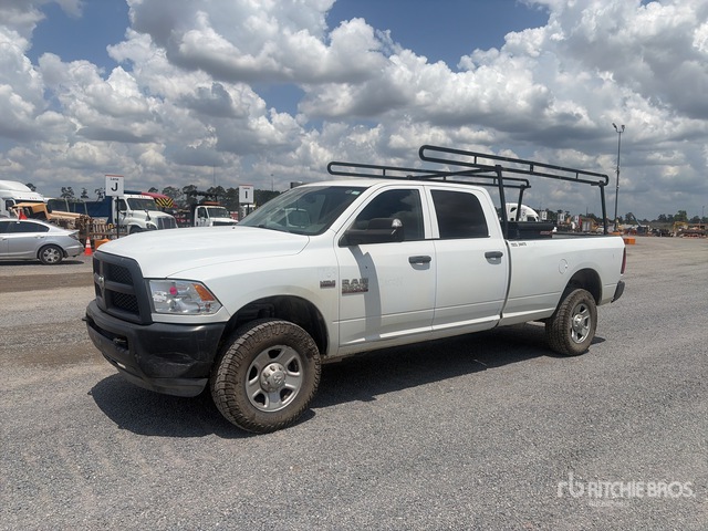 2018 Ram 2500 4x4 Crew Cab Pickup