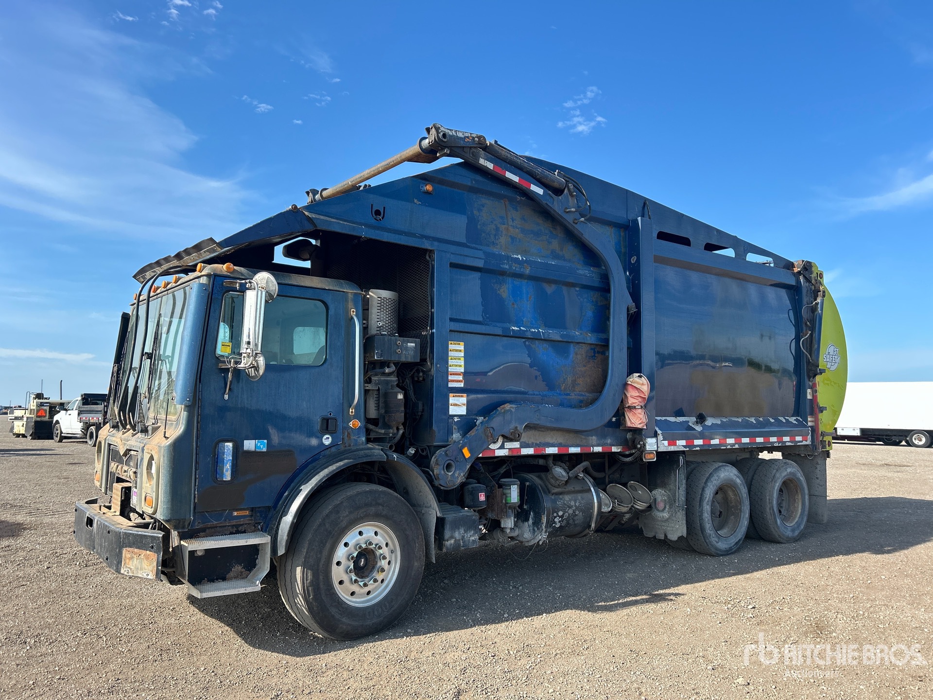 2012 Mack MRU613 6x4 Front Loader Waste Collection Truck