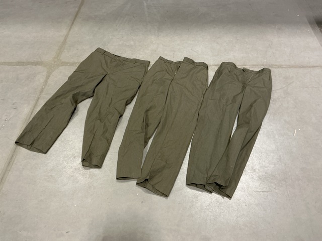 (378) Pairs of Men’s Trousers (378) Pairs of Men’s Trousers