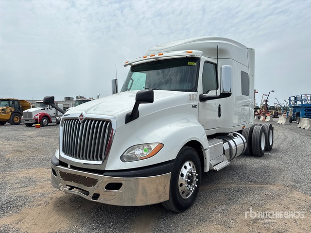 2019 International LT625 6x4 T/A Sleeper Truck Tractor