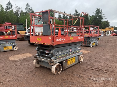 2013 Skyjack SJIII4626 Electric Scissor Lift (Inoperable)