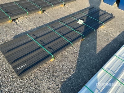 Quantity of (18) 2025 Kit Containers Steel R Panel Black معدات بناء متنوعة