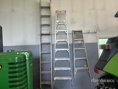 Quantity of (3) Ladders Divers - Magasin, entrepôt, consommateur