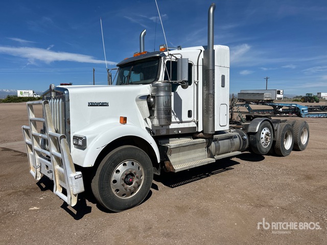 2016 Kenworth W900 8x4 Tri/A Sleeper Truck Tractor