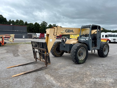 2015 Gehl RS8-44 رافع تليسكوبى