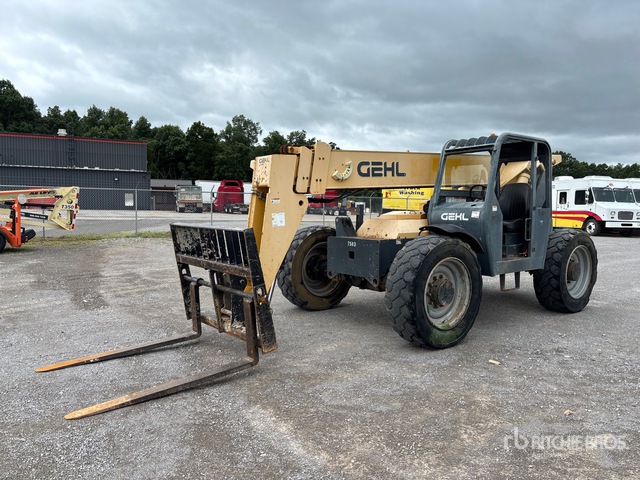2015 Gehl RS8-44 Telehandler