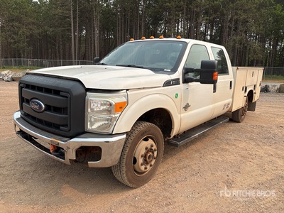 2015 Ford F-350 4x4 Hi-Rail Utility Truck