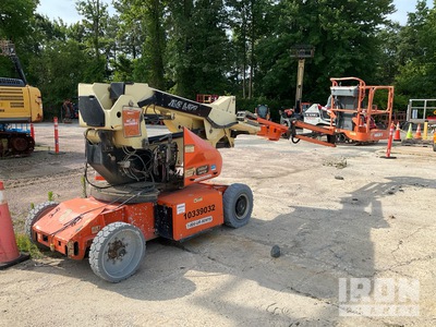 2015 JLG E400AJPN 2WD Electric Knikarmhoogwerker (Inoperable)