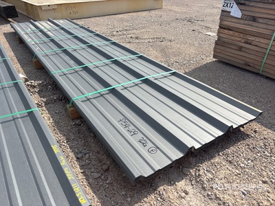 Quantity of (50) 2025 Kit Containers 26 Gauge 12 ft x 36 in Painted R Panel (Unused)