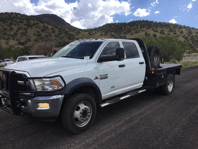 2017 Ram 5500 4x4 Crew Cab Flatbed Truck