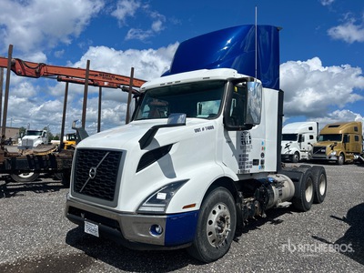 2022 Volvo VNR300 6x4 Ciągnik siodłowy T/A z kabiną dzienną