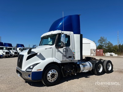 2022 Volvo VNR300 6x4 Day Cab Prime Mover