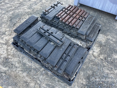440 mm Rubber Insert Track Shoes
