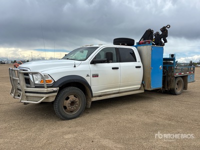 2012 Hiab 055D-3CLX 1580 kg Knuckle Boom on 2012 Ram 5500 SLT 4x4 Crew Cab Boom Truck