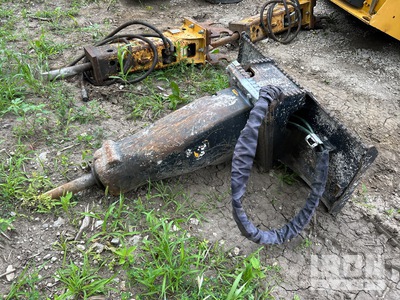 2012 (unverified) Cat H65Ds Q/C Skid Steer Breaker