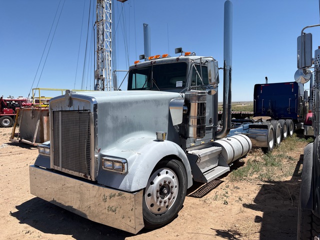 1996 Kenworth 6x4 T/A Day Cab Truck Tractor 1996 Kenworth 6x4 T/A Day Cab Truck Tractor