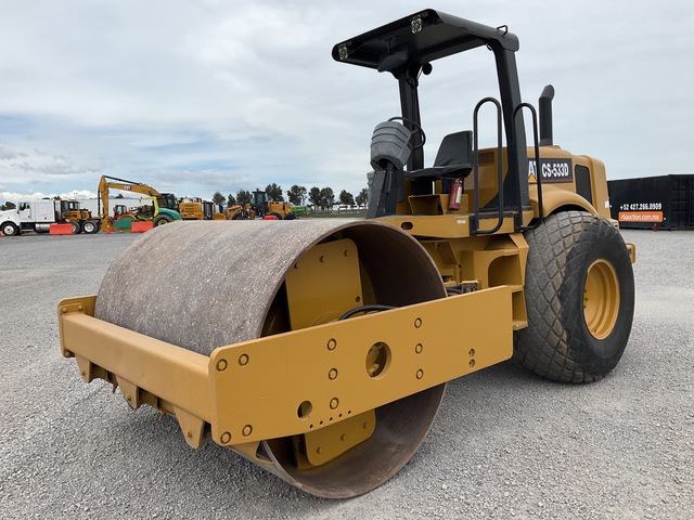 2002 Cat CS533D Rodillo/ Smooth Drum Compactor 2002 Cat CS533D Rodillo/ Smooth Drum Compactor