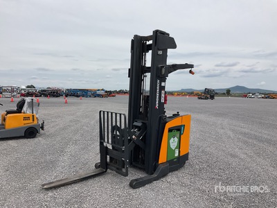 Jungheinrich ETR345 4500 lb Electric Forklift