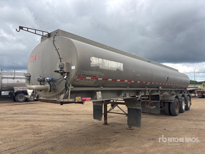 2011 Advance 38000 L Tri/A Tanker Trailer