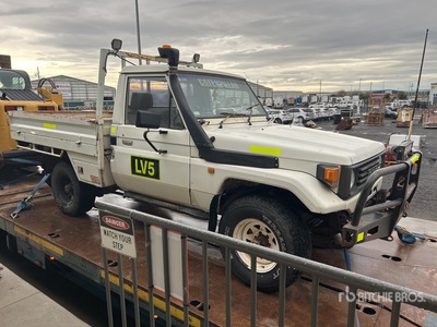 Toyota Land Cruiser Camión Utilitario