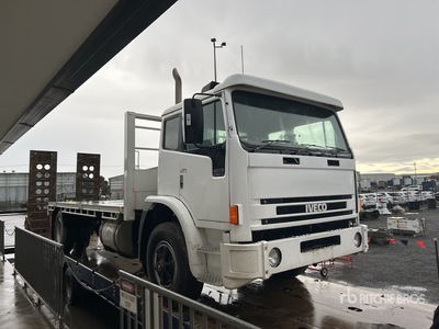 2004 Iveco ACCO 2350G 4x2 Camion à Plateau