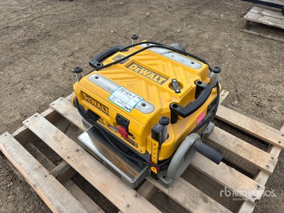 Dewalt 13 in Electric Hobel