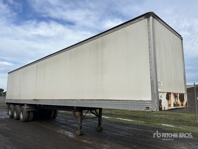 2003 Vawdrey 13.5 m Tri/A Van Trailer