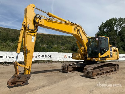 2019 Komatsu PC210LC-11 Tracked Excavator