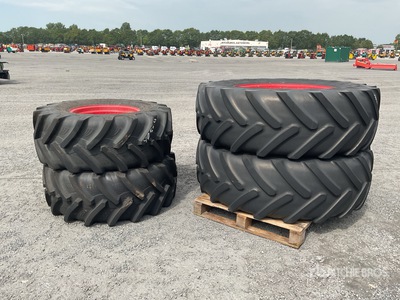 Quantity of (2) Michelin 520/70R38 + (2) Michelin 480/70R24 اطارات