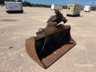 2000 mm Hydraulic Tilting Godet Orientable Bucket