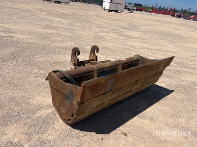 2000 mm Hydraulic Tilting Godet Orientable Bucket