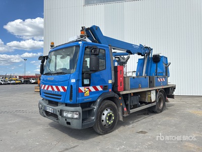 2008 France Élévateur 192 TBA 19 m on 2009 Iveco Eurocargo 140E22 Camion Nacelle 4x2 Camion Nacelle