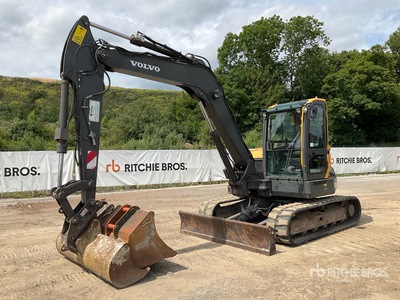 2020 Volvo ECR88D 油圧ショベル