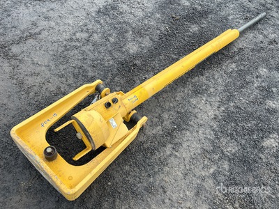 Trimble EM400 Power Mast
