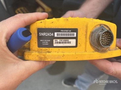 Trimble SNR2434 Radio