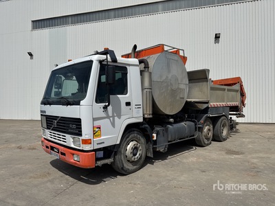 1998 Rincheval 3500 L on 1998 Volvo 6x2 Repandeuse A Bitume Asphalt Distributor Truck
