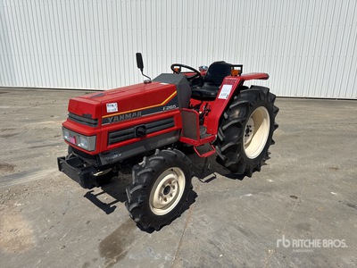 Yanmar F265 4WD Tracteur Utilitaire Utility Tractor