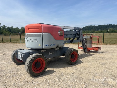 2010 Skyjack SJ 46AJ 4WD Diesel Nacelle Articulee Articulating Boom Lift
