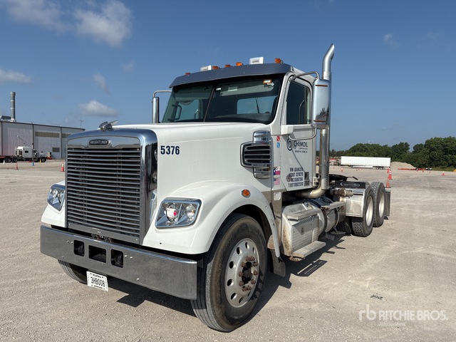 2020 Freightliner 122SD 6x4 T/A Day Cab Truck Tractor